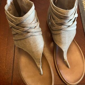 Very G Carly  Tan Sandals